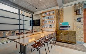 New Road Hotel